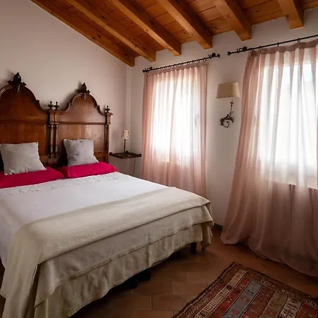 Agriturismo Terre Bianche *