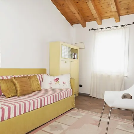 Agriturismo Terre Bianche Apartment *