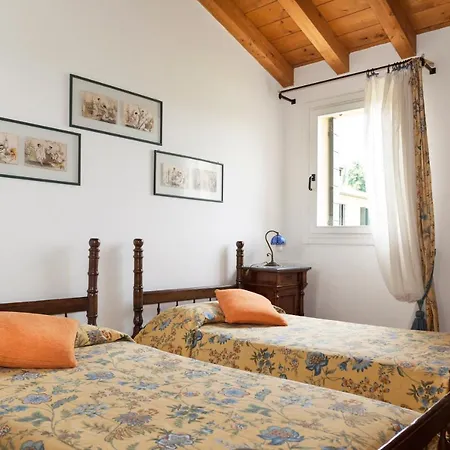 Agriturismo Terre Bianche *